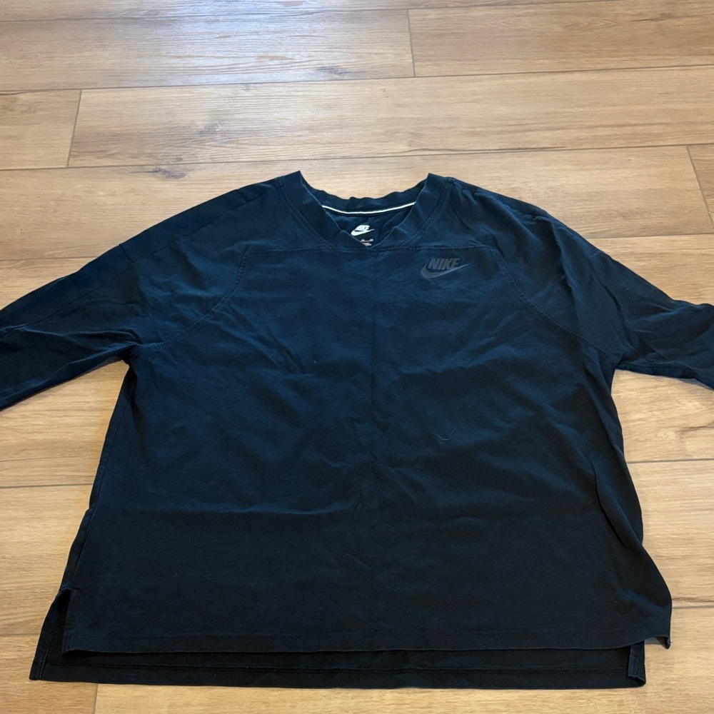 Nike Women's Black Short Sleeve Tee